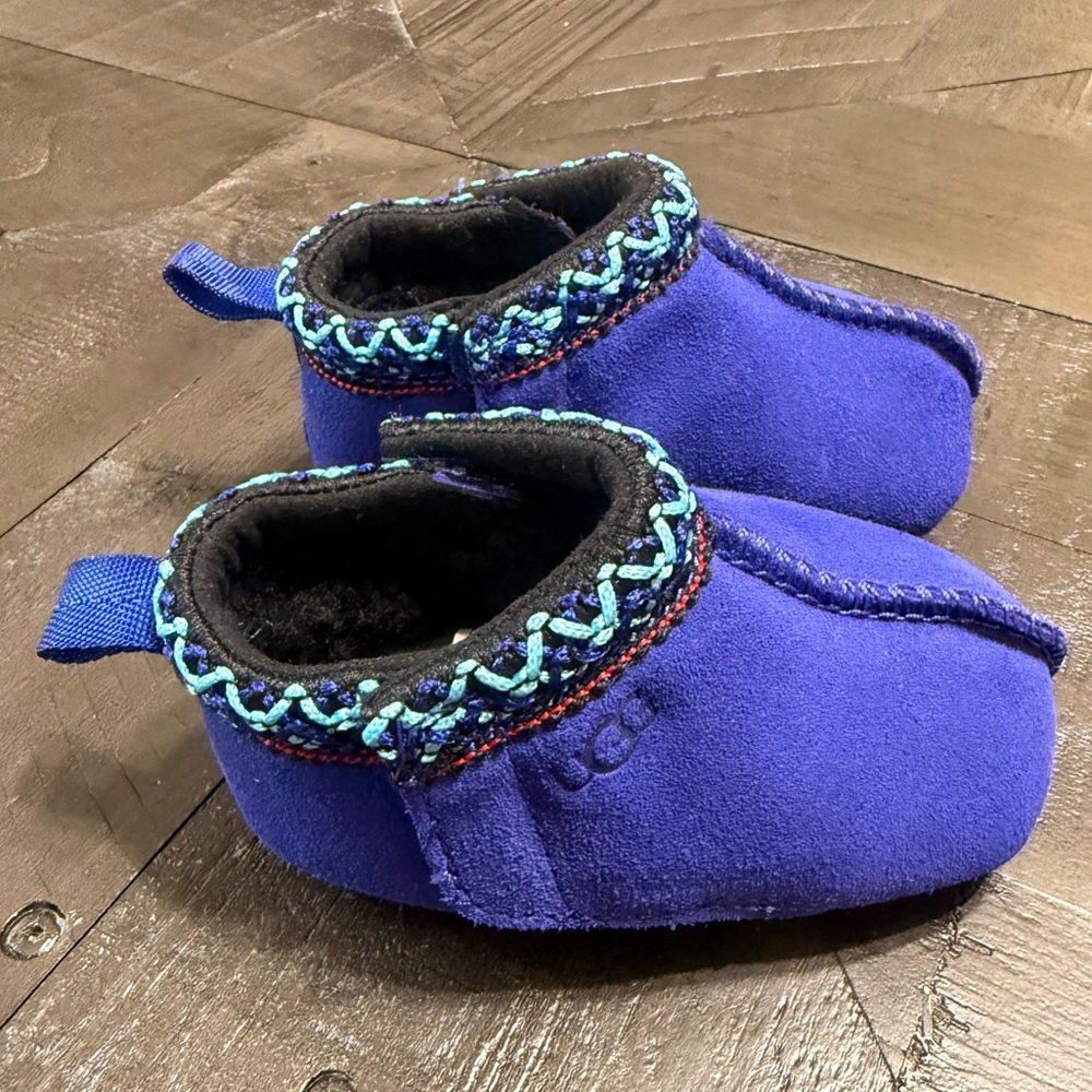 UGG Baby Tasman Slipper booties size 00/01